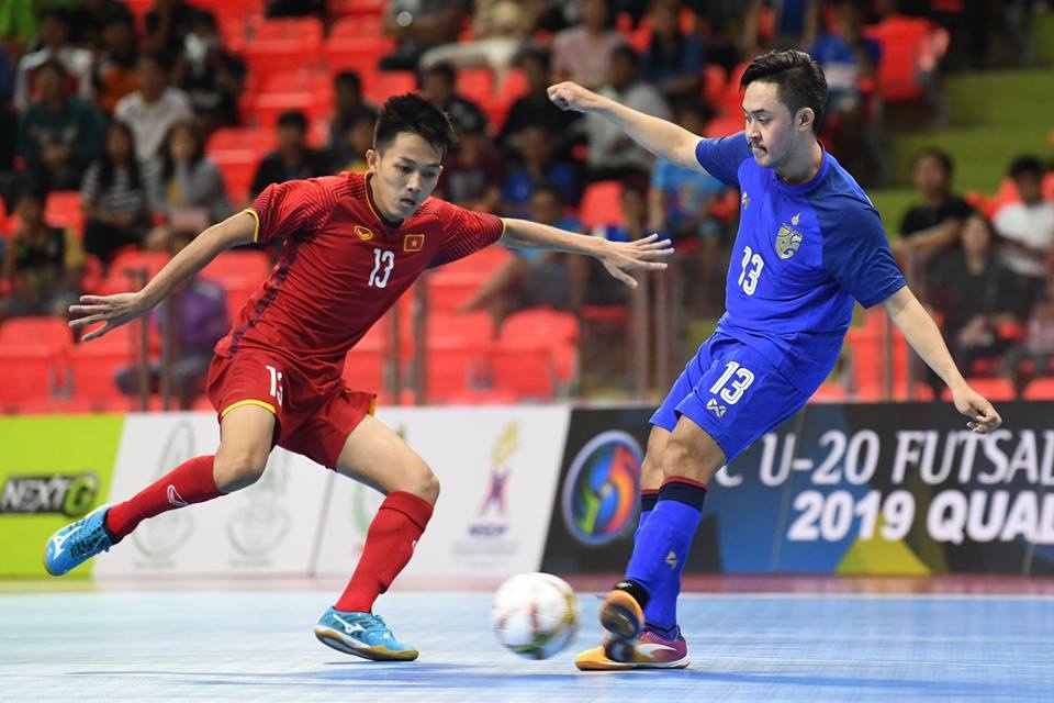 Tuyen U20 futsal Viet Nam hoa dang tiec truoc Thai Lan hinh anh