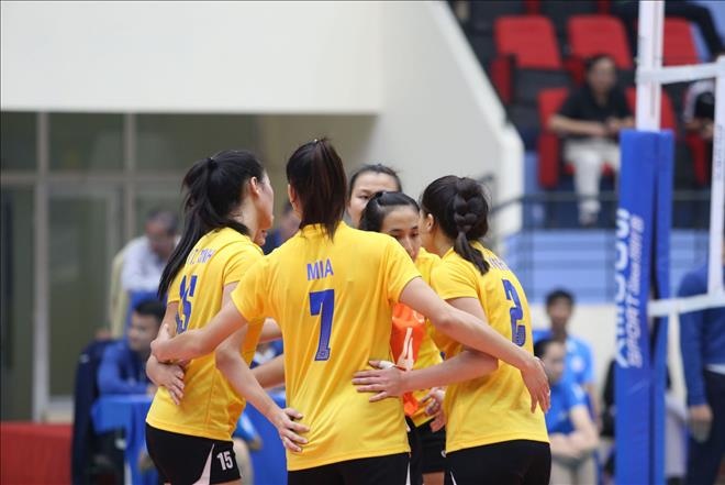 Thang 3-1 Quan doi,  Long An gianh HCV bong chuyen nu anh 2