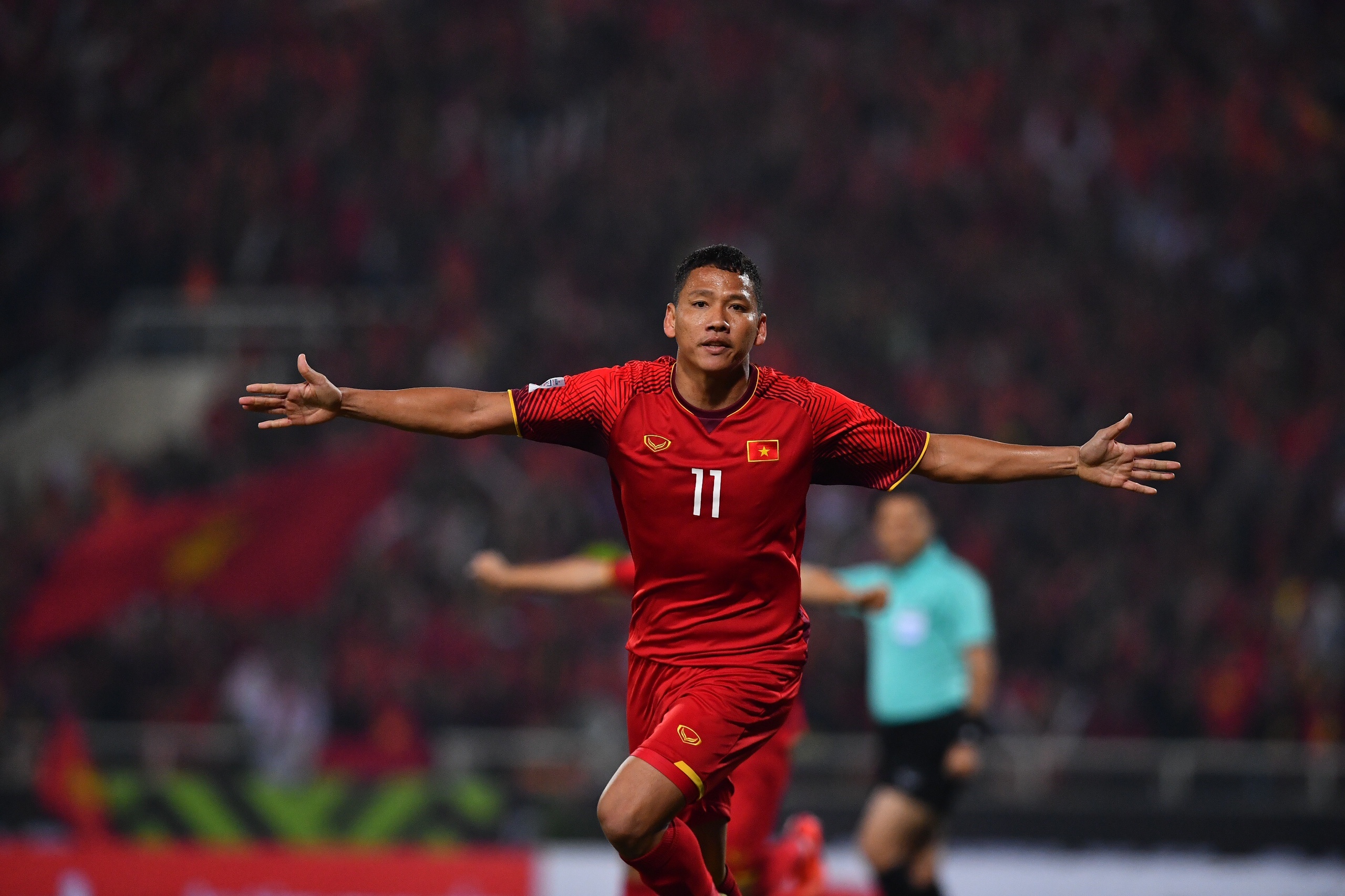 Anh Duc duoc thuong lon nho ban thang trong tran chung ket hinh anh