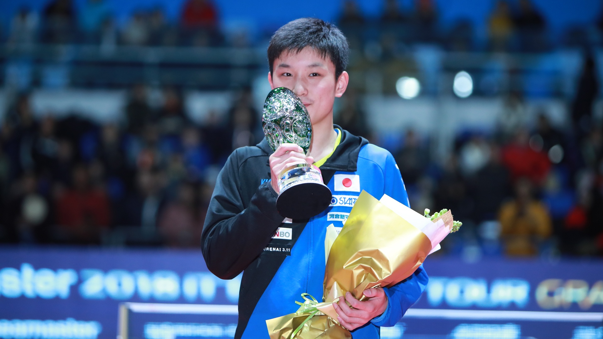 O tuoi 15, Harimoto di vao lich su bong ban the gioi hinh anh