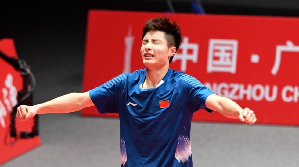 Thang de Momota, sao tre Trung Quoc vo dich giai 'Bat hung' hinh anh