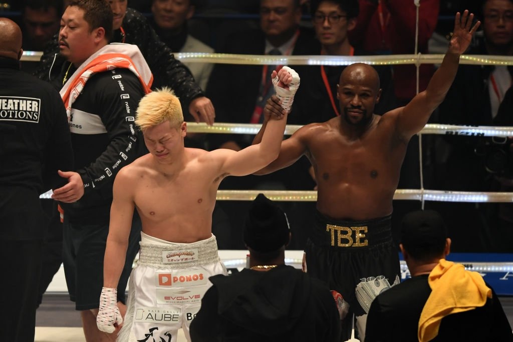 Floyd Mayweather hạ gục Tenshin Nasukawa ảnh 1 Floyd Mayweather ha guc Tenshin Nasukawa anh 1