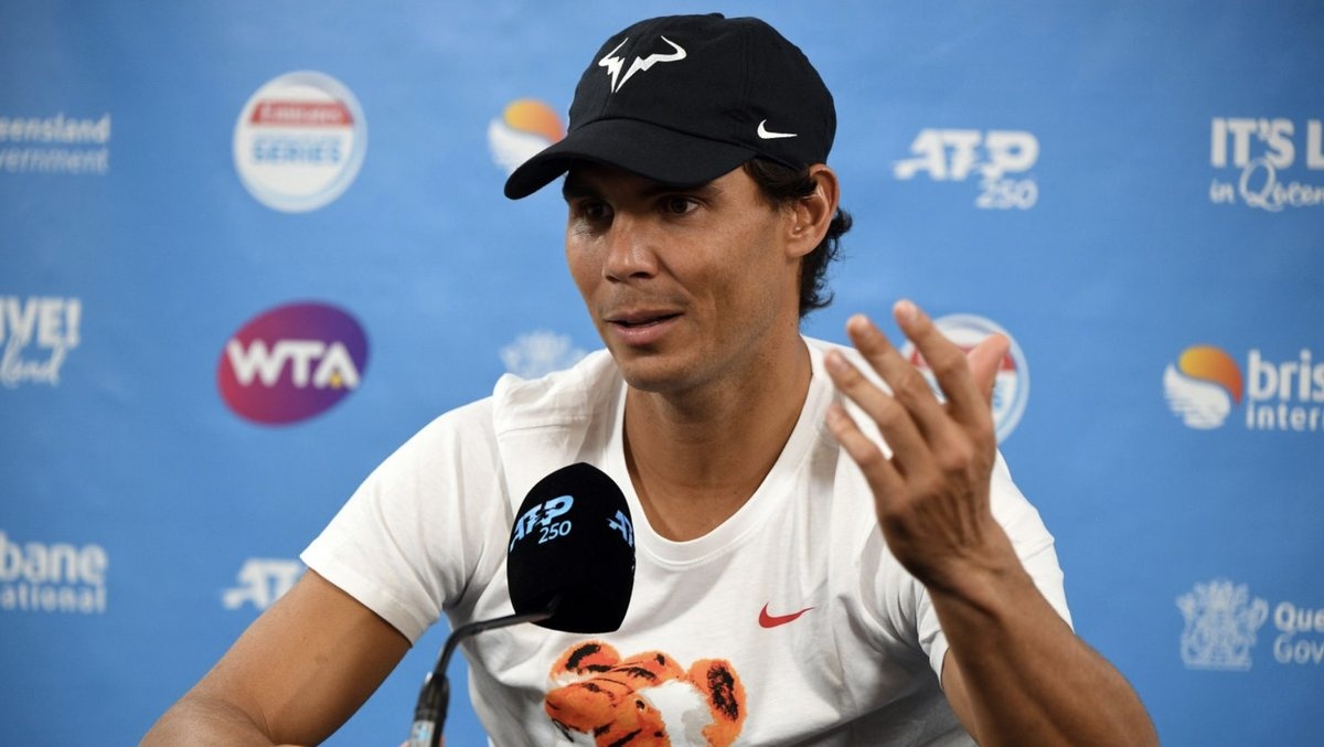 Nadal rut lui khoi giai dau dau nam vi chan thuong hinh anh