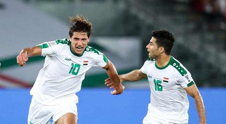Cau thu 18 tuoi cua tuyen Iraq thiet lap cot moc moi tai Asian Cup hinh anh