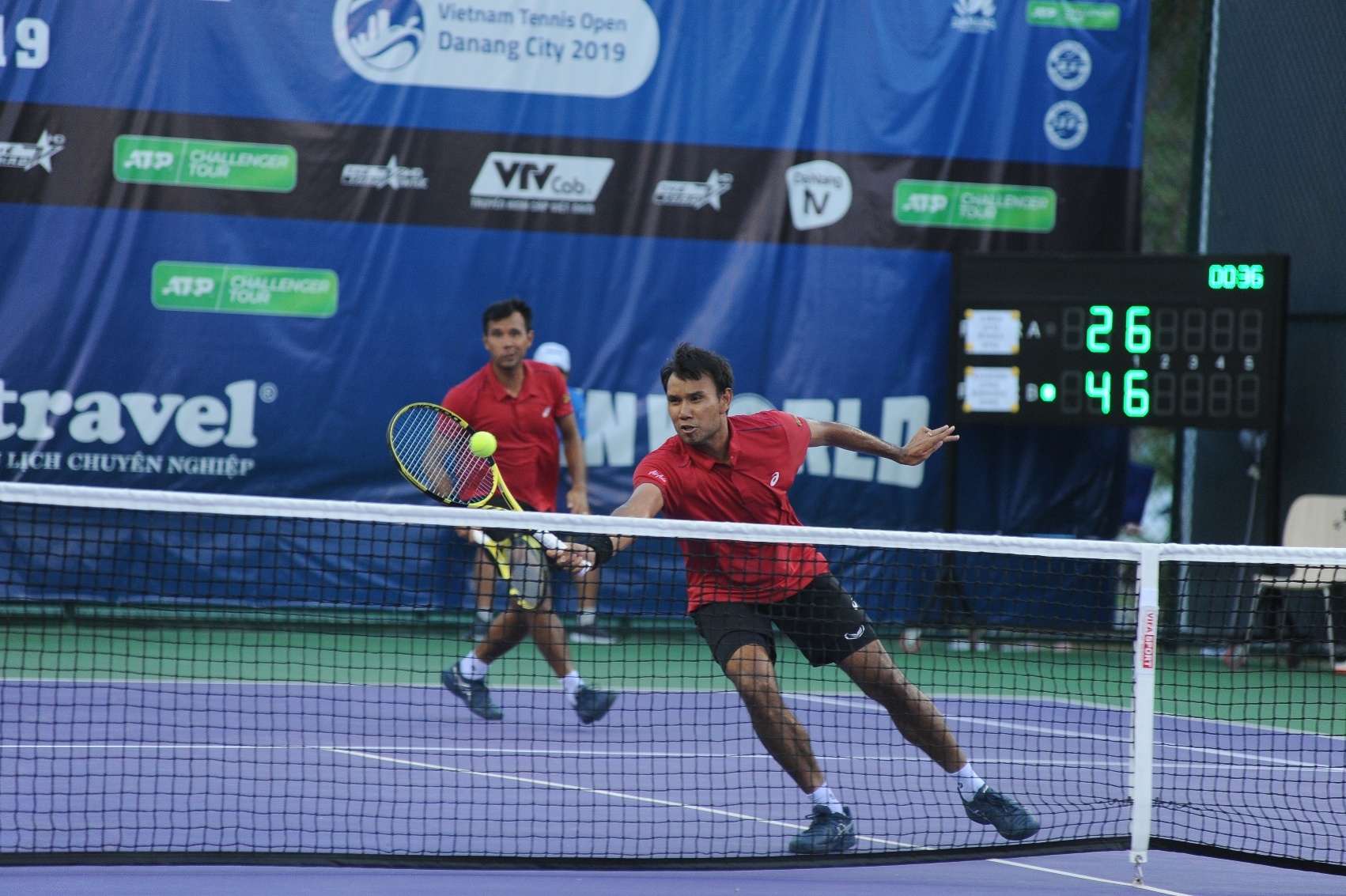 tay vot Thai Son vao ban ket giai quan vot Vietnam Open anh 2