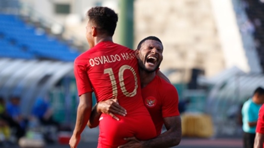 HLV Indonesia benh vuc hoc tro Marinus Wanewar anh 1