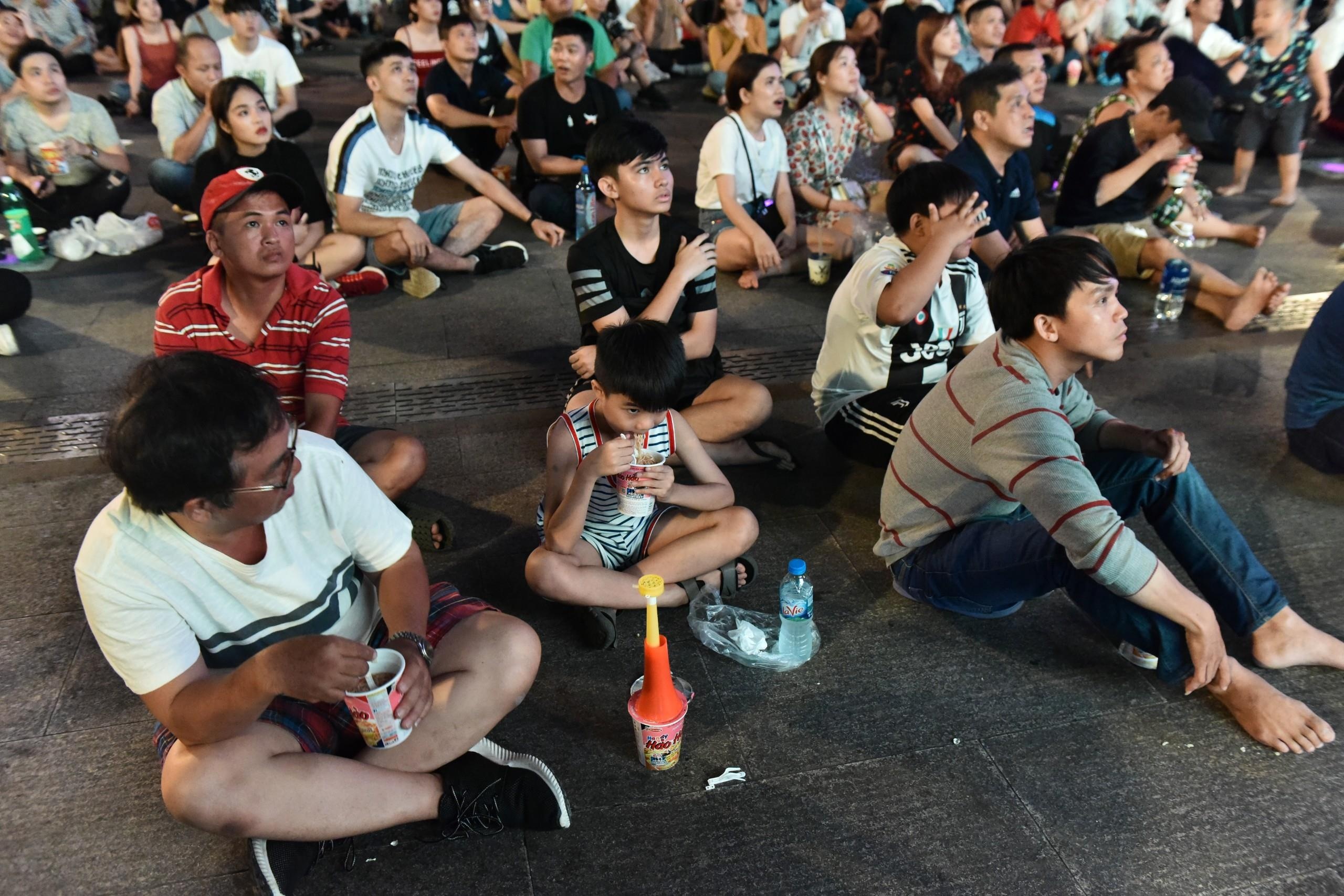 Ha Duc Chinh ghi ban giup U23 viet nam dan truoc Thai Lan anh 5