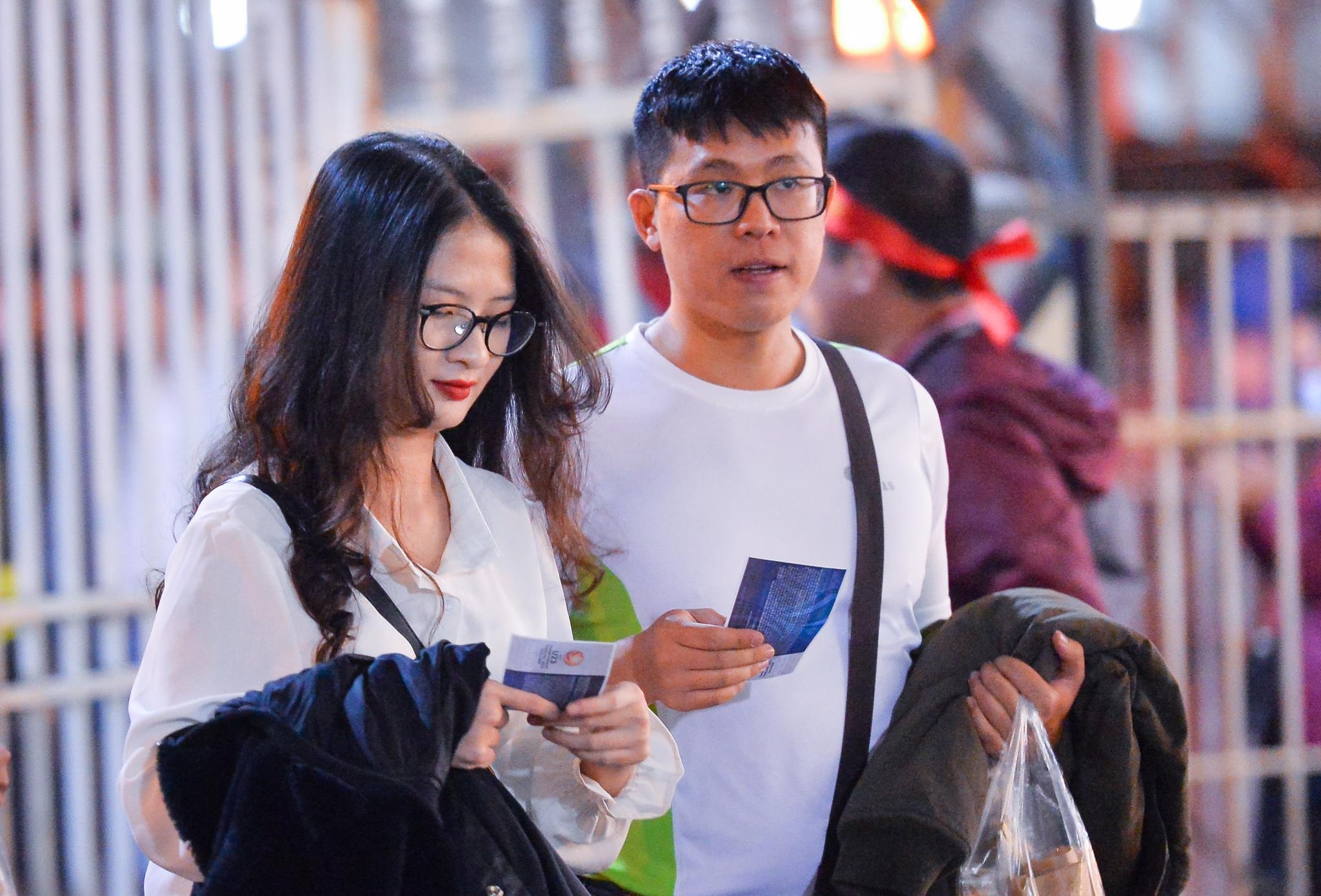 CĐV tới sân cổ vũ u23 Việt Nam vs Thái Lan ảnh 1 CDV toi san co vu u23 Viet Nam vs Thai Lan anh 1