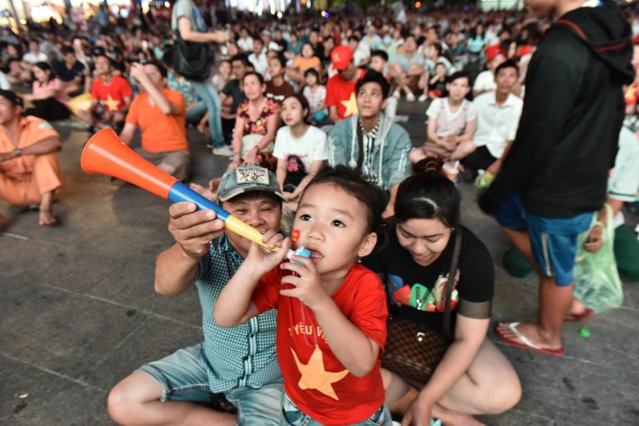 Ha Duc Chinh ghi ban giup U23 viet nam dan truoc Thai Lan anh 2