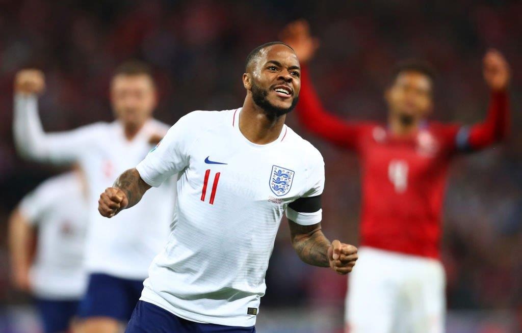Pep Guardiola biến Sterling thành cầu thủ hay nhất ảnh 1 Pep Guardiola bien Sterling thanh cau thu hay nhat anh 1