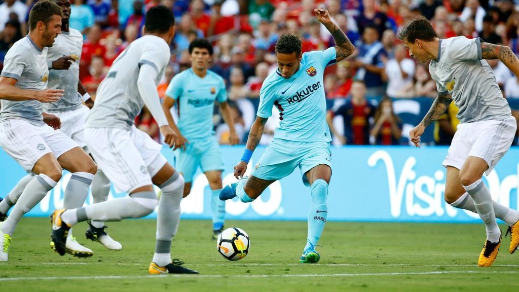 Nhung tran dau dang nho khi MU cham tran Barca anh 10