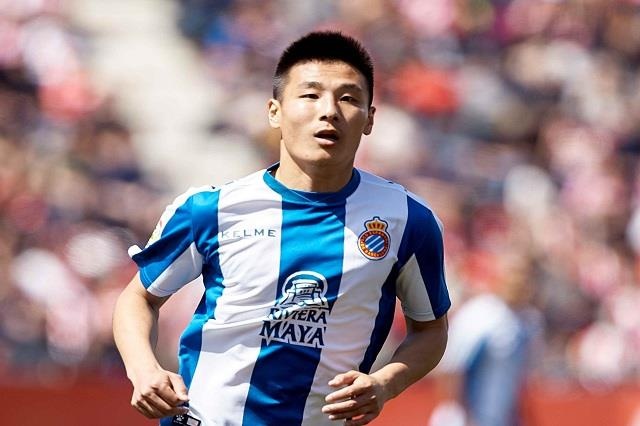 Bao Trung Quoc that vong voi man trinh dien te hai cua Wu Lei hinh anh