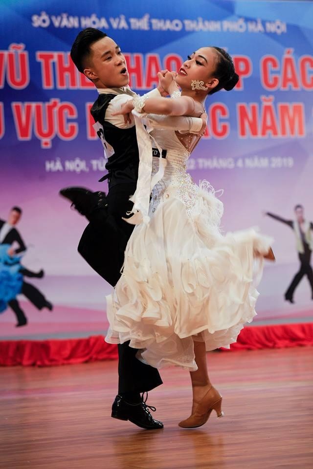 Hap dan giai khieu vu the thao cac CLB mien bac 2019 anh 2