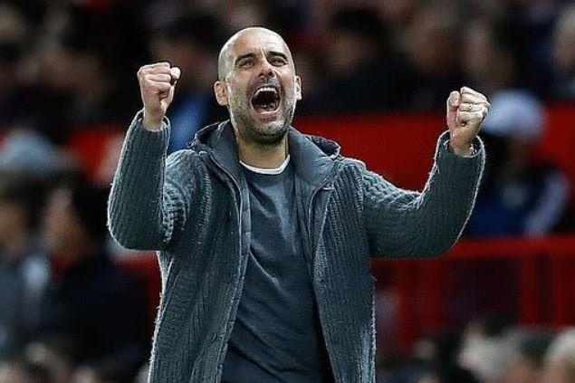 Ha MU, Man City tien buoc dai trong cuoc dua vo dich Premier League hinh anh