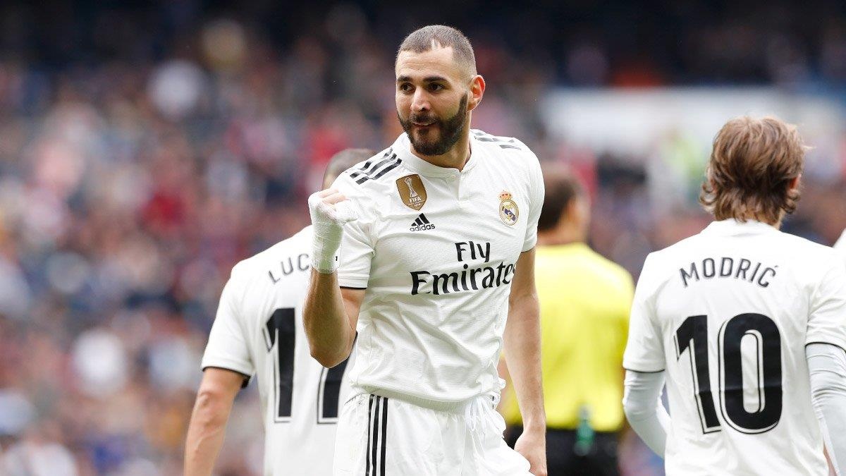 HLV Zidane khen Benzema hay nhat the gioi anh 1