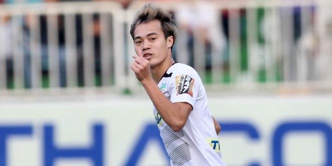 HAGL 3-3 Thanh Hoa: Van Toan va dong doi danh roi chien thang phut 89 hinh anh