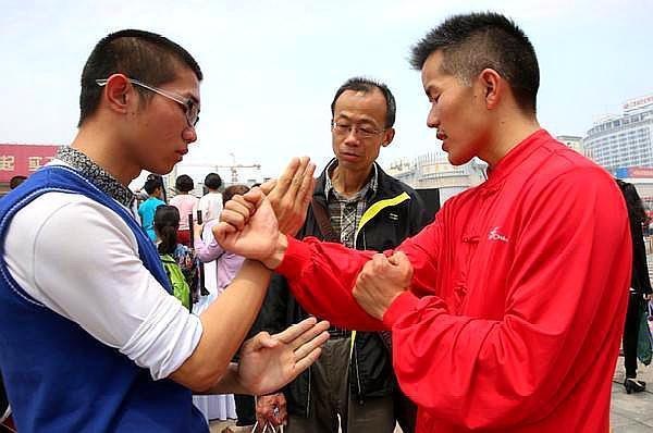 Du Xuong Hoa len tieng ve Tu Hieu Dong anh 1