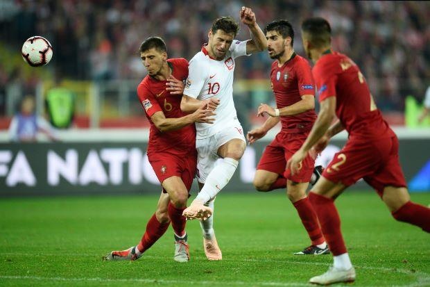 Hap dan ban ket UEFA Nations League tren VTV Cab anh 1