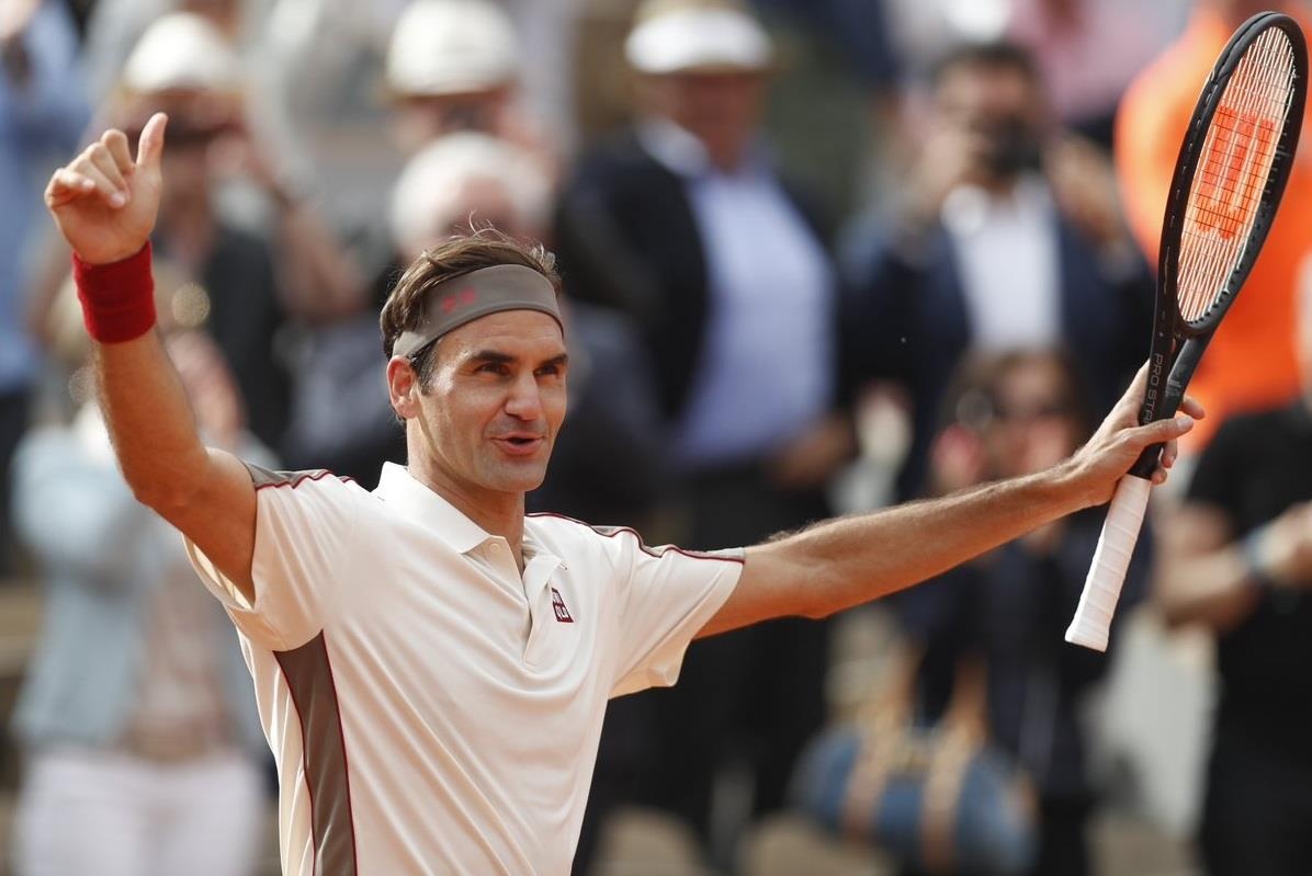 Federer lap ky luc sau chien thang tai vong 3 Phap mo rong hinh anh