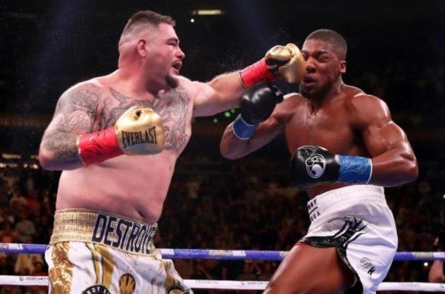 Joshua gap nhieu ap luc khi tai dau Ruiz hinh anh