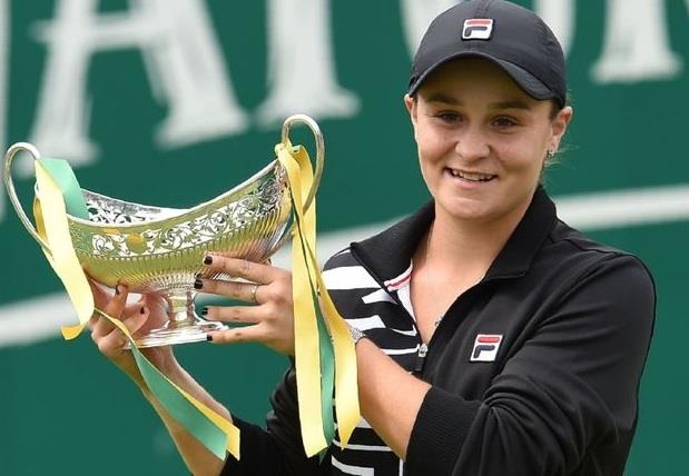 Barty len ngoi so mot the gioi sau khi vo dich Birmingham hinh anh