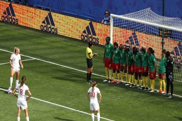 Cu sut phat trai pha giup Anh vao tu ket World Cup nu hinh anh