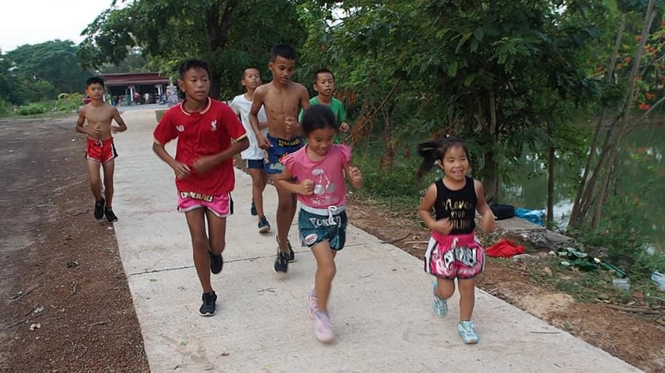 Chị em đam mê Muay Thai ảnh 4 Chi em dam me Muay Thai anh 4