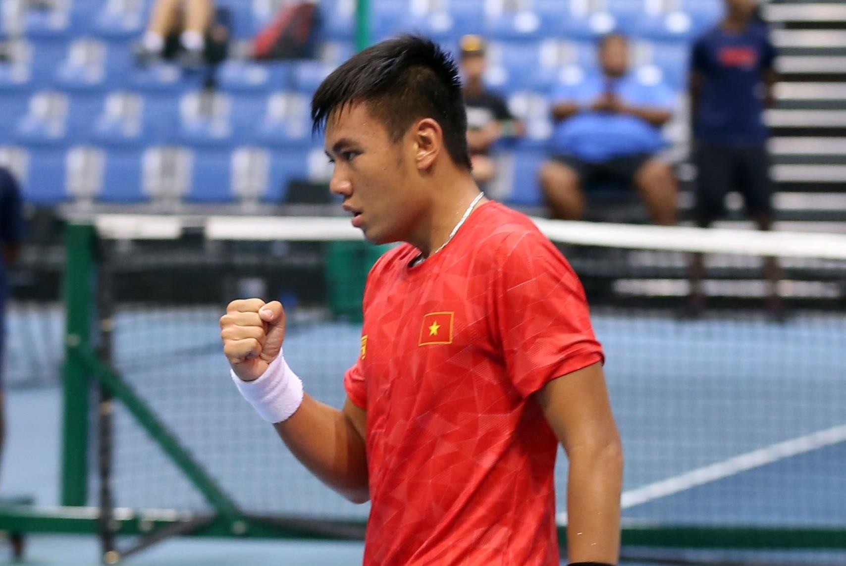 Thang Singapore, tuyen quan vot Viet Nam tien gan muc tieu thang hang hinh anh