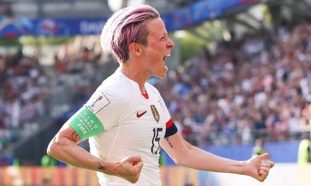 tong thong Trump chi trich bong da anh 1