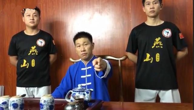 Bậc thầy điểm huyệt thắng knock-out ảnh 1 Bac thay diem huyet thang knock-out anh 1