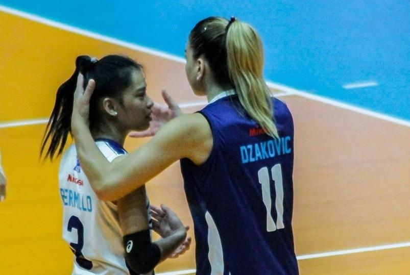 Tinh huong nu VDV bong chuyen bi dong doi bat tai hinh anh