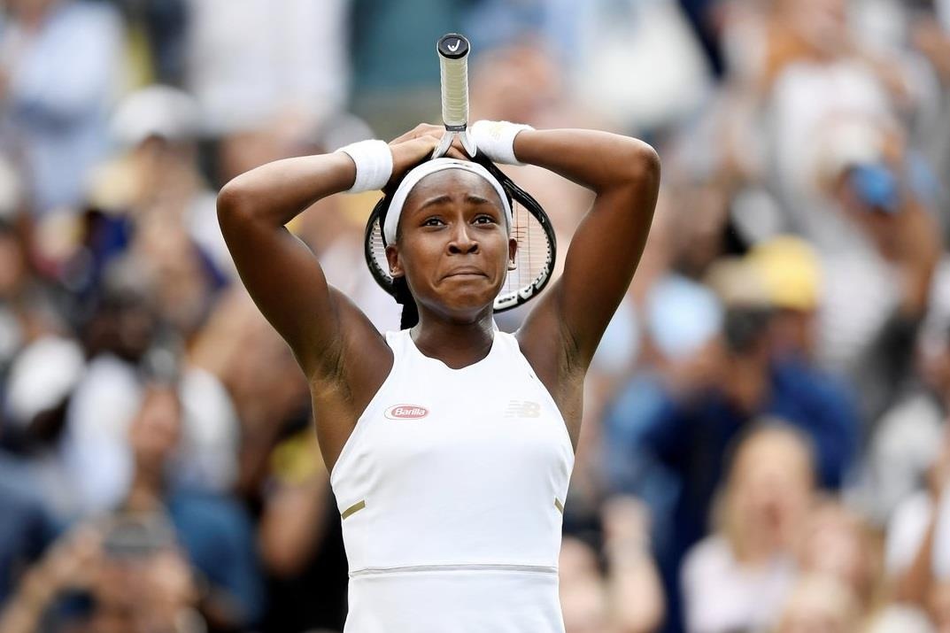 Tay vot 15 tuoi vuot qua tuong dai Venus tai vong mot Wimbledon hinh anh