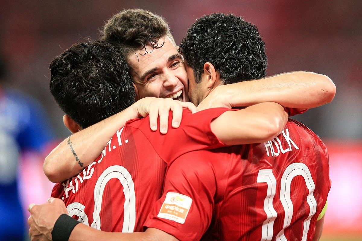 Oscar kien tao cho Hulk lap cu dup tai giai Trung Quoc hinh anh