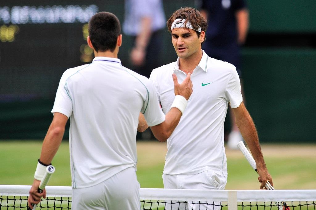 Federer gap Djokovic tai Wimbledon anh 1