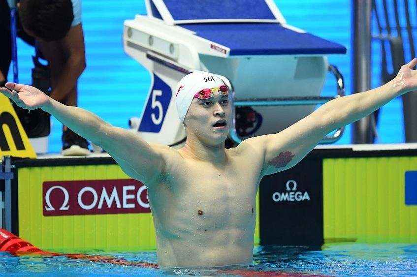 Sun Yang gianh tam HCV thu 2 sau khi doi thu ve nhat pham quy hinh anh