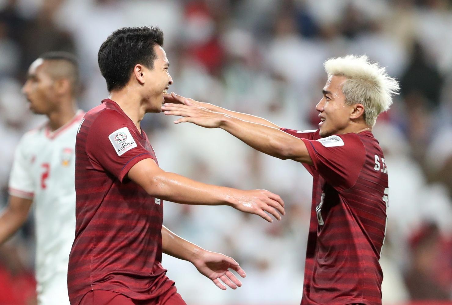 HLV Nishino: '3 cau thu thi dau tai J.League se la tru cot o DTQG' hinh anh