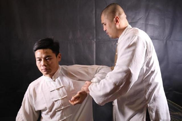 Vo su Nguy Loi muon chua benh cho 'De nhat Thieu Lam' hinh anh