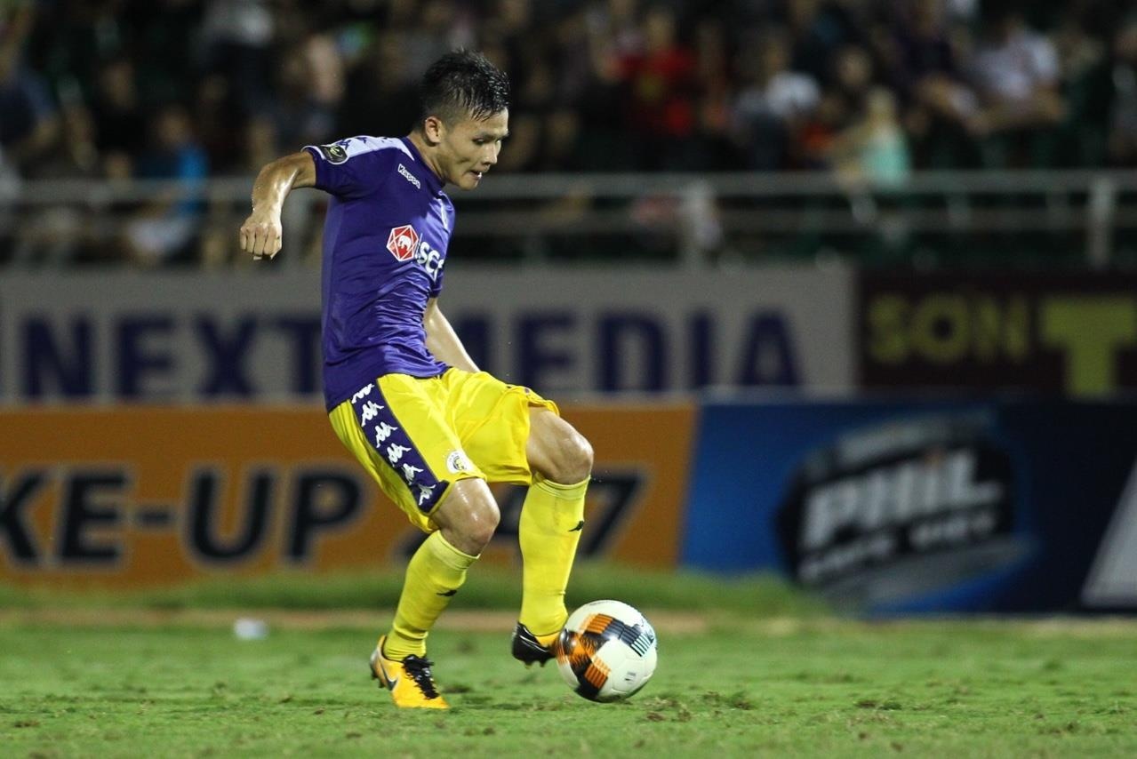 Quang Hai sang Thai League anh 1