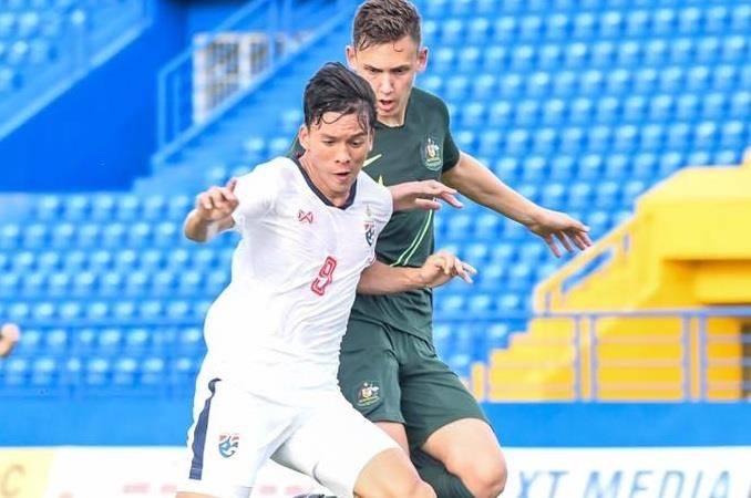 Thu mon U18 Thai Lan mac sai lam ngo ngan o tran thua Australia hinh anh