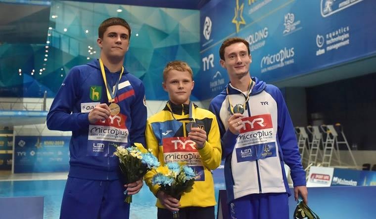 Oleksii Sereda pha ky luc nhay cau anh 1