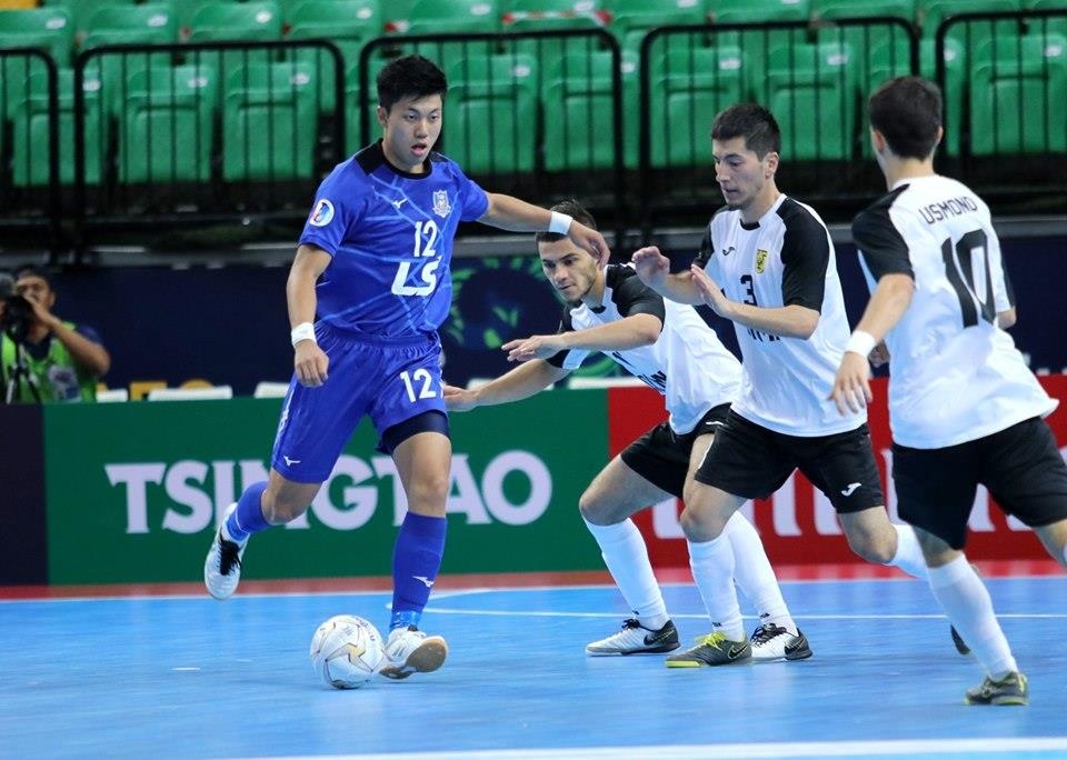 Shimizu vua phá lưới futsal ảnh 1 Shimizu vua pha luoi futsal anh 1