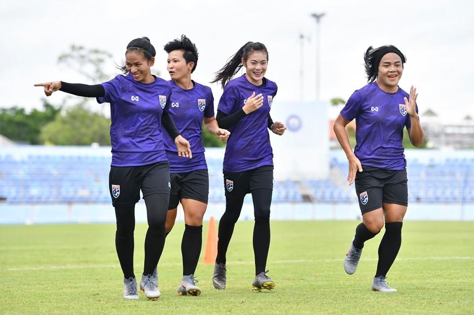chung ket bong da nu Viet Nam gap Thai Lan anh 1