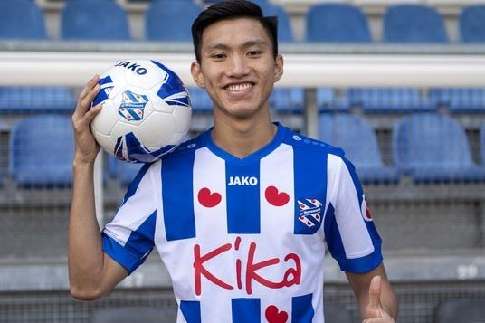 Van Hau: Toi than tuong Messi nhung phai xem Jordi Alba hinh anh