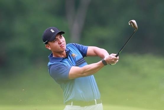 Golfer Duy Nhat vo dich VPGA Tour tai Lang Co hinh anh