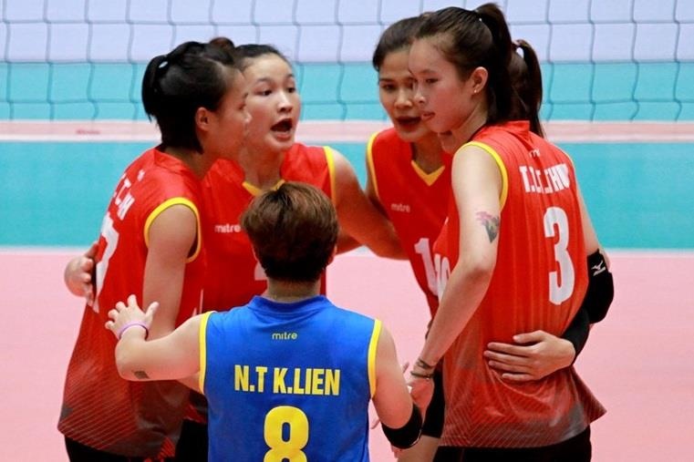 Bong chuyen Viet Nam nhan that bai chua tung co truoc Indonesia hinh anh