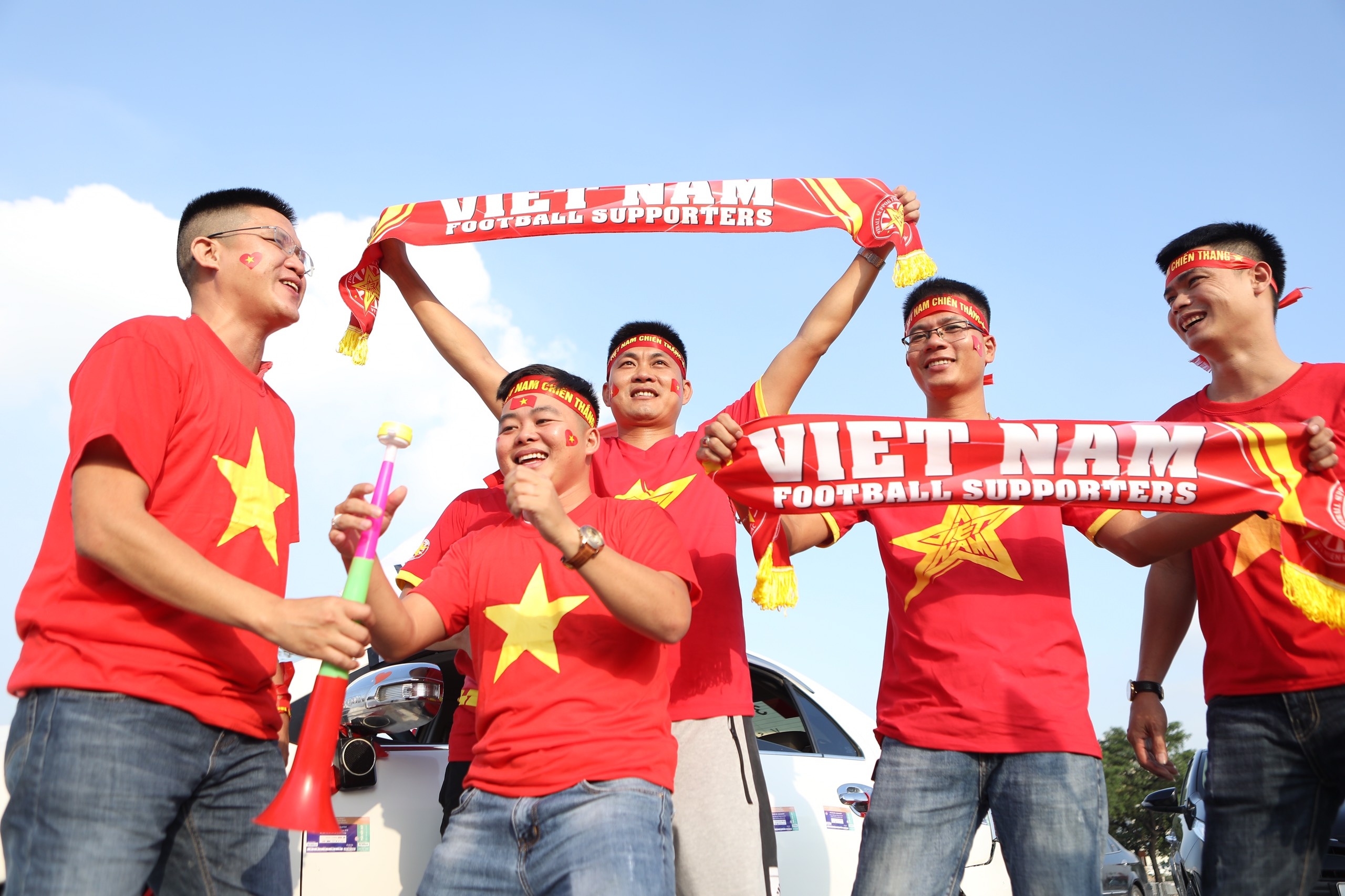 Viet Nam dau Malaysia anh 4