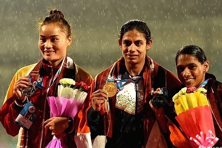 Quach Thi Lan HCV chau A anh 1