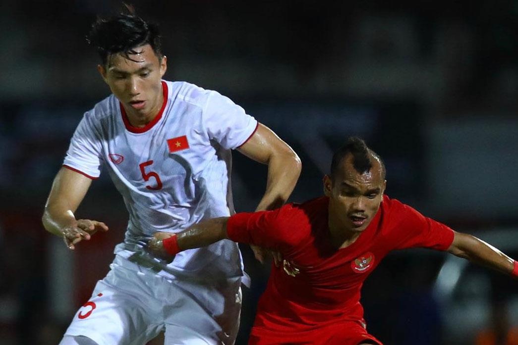 Ha Indonesia, tuyen Viet Nam thang tien tren bang xep hang FIFA hinh anh