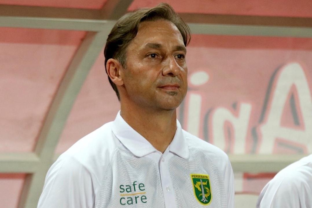 HLV doi bong cua Indonesia tu chuc hinh anh