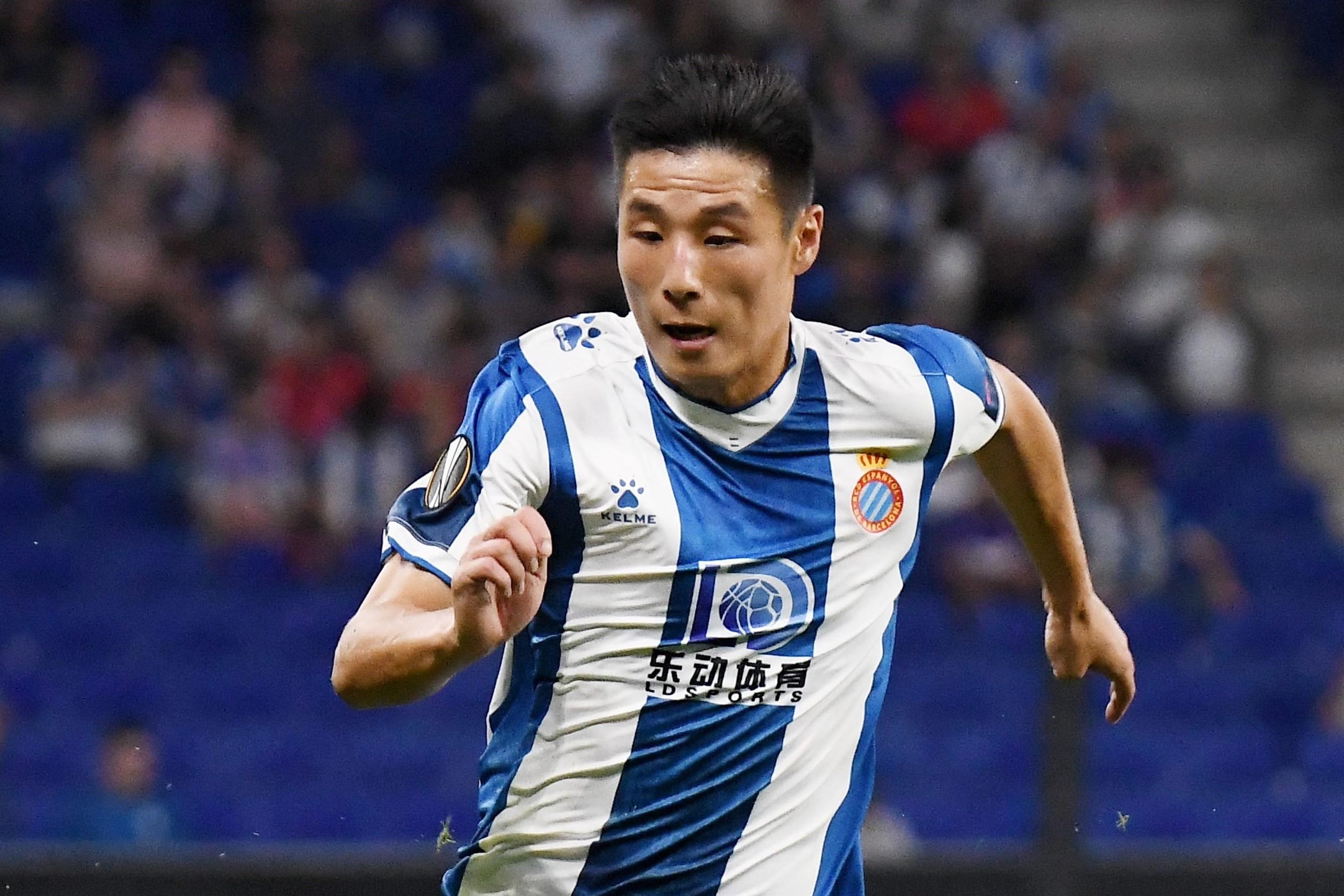 Bao Trung Quoc keu goi tien dao Wu Lei roi Espanyol hinh anh